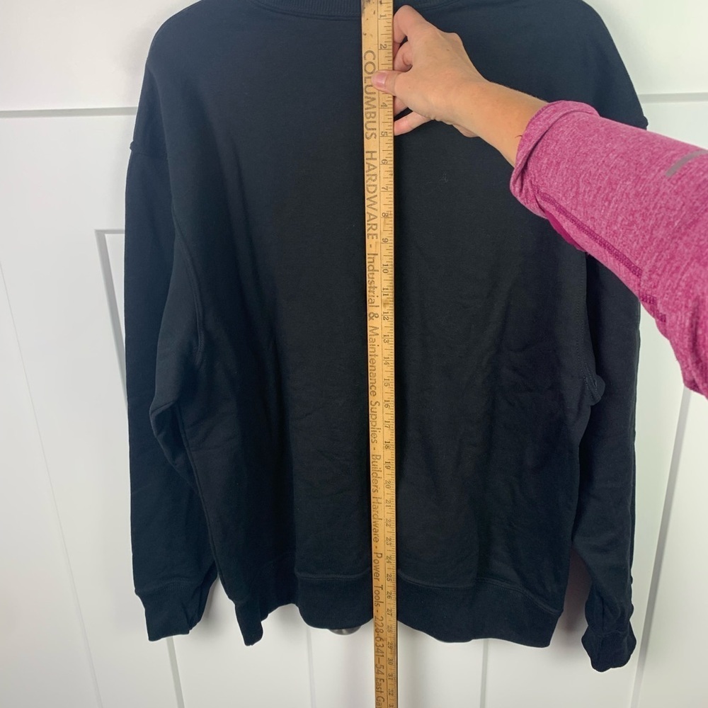 NWT Champion Women’s Crew Sweatshirt Large Black Cursive Logo Spell out - Picture 4 of 5